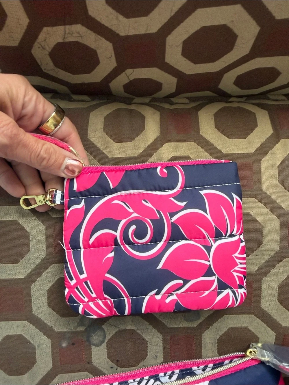 Estee Lauder Pink Navy White Quilted Cosmetic Wristlet Set